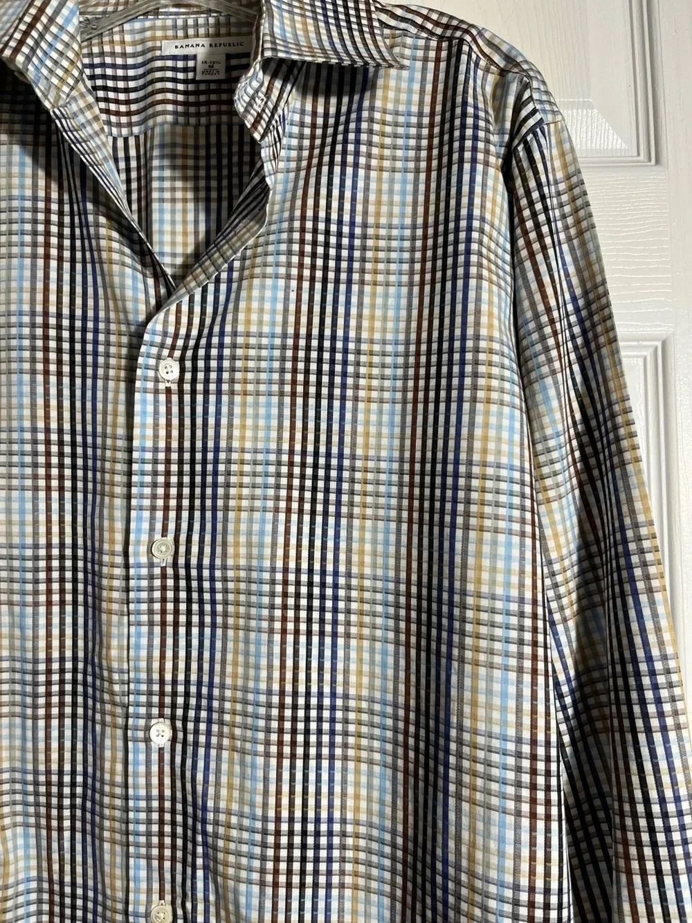Banana Republic Men's Plaid Button-Up Shirt in Blue, Brown, Cream M